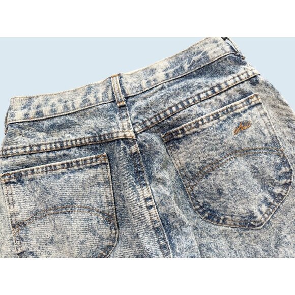 Vintage CHIC Acid Washed High Waisted Mom Jeans 80s / 90s Size 26 - Picture 1 of 8